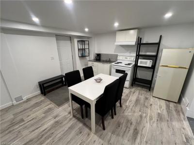 62 SUNNYHILL ROAD, Cambridge, Ontario N3C 1J4, Canada