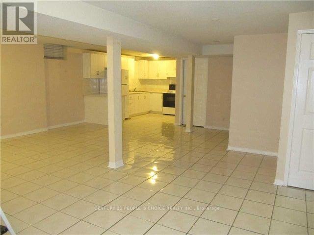 33 KINGSPLATE CRESCENT, Toronto (west Humber-clairville), Ontario M9W 6X5, Canada