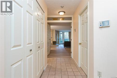 2119 OAK BAY AVENUE, Oak Bay, Britanya Kolombiyası V8R 1E8, Kanada