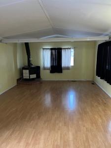 9913 80 AVENUE, Peace River, Alberta T8S 1A9, Canada