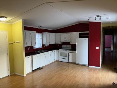 9913 80 AVENUE, Peace River, Alberta T8S 1A9, Canada