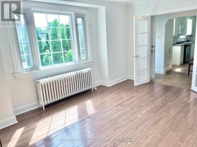 493 PLAINS ROAD, Toronto (east York), オンタリオ M4C 2Y7, カナダ