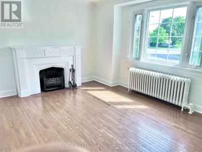 493 PLAINS ROAD, Toronto (east York), Ontario M4C 2Y7, Canadá