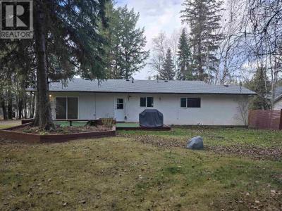 532 RACING ROAD, Quesnel, Colombie-Britannique V2J 5G9, Canada