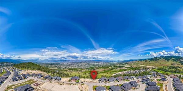 1726 CARNEGIE STREET, Kelowna, Colúmbia Britânica V1P 1T3, Canadá