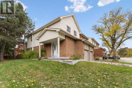 34 DUNDALK DRIVE, Toronto (dorset Park), Ontario M1P 4W3, Canada