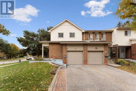34 DUNDALK DRIVE, Toronto (dorset Park), Ontario M1P 4W3, Canada