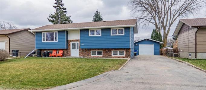 282 CALEDONIA STREET, Portage La Prairie, Manitoba R1N 3S7, Canada