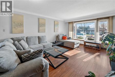 6186 DELTA DRIVE, Niagara Falls, Ontario L2H 2G8, Canada