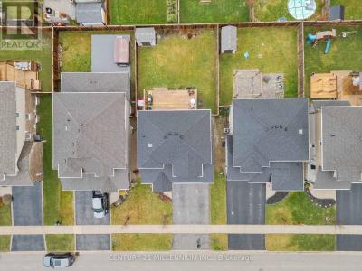 24 HILBORN STREET, East Luther Grand Valley, Ontario L9W 6P4, Kanada