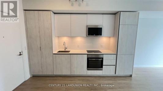 8 WIDMER STREET, Toronto (waterfront Communities), אונטריו M5V 0W6, קנדה