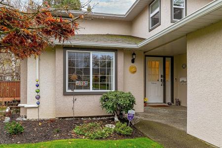 4213 WESTERVELT PL, Saanich, Britisch-Kolumbien V9A 1B6, Kanada