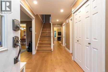 4213 WESTERVELT PLACE, Saanich, Columbia Britannica V9A 1B6, Canada