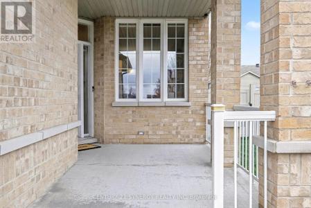 6834 BREANNA CARDILL STREET, Ottawa, 安大略省 K4P 0C1, 加拿大