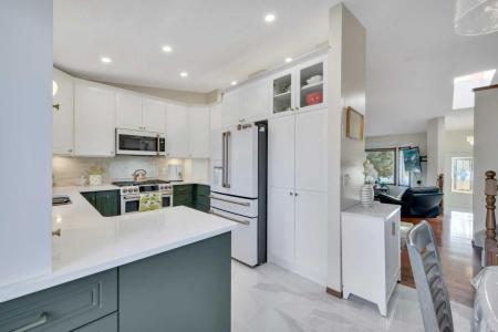 68 ROLAND STREET, Red Deer, Alberta T4P 3K9, Canada