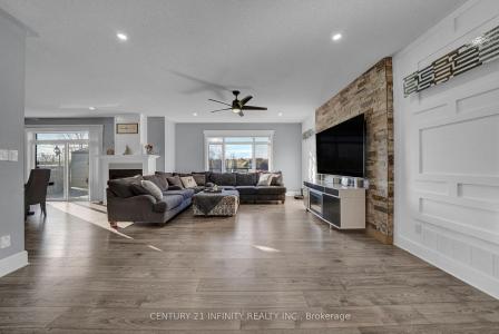 222 SOUTHCREST DRIVE, Kawartha Lakes, 安大略省 L0C 1G0, 加拿大