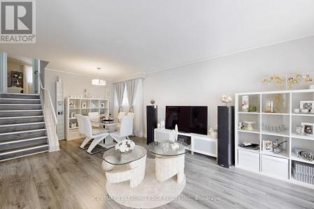 46 BUDWORTH DRIVE, Toronto (west Hill), Ontario M1E 3H9, Canadá