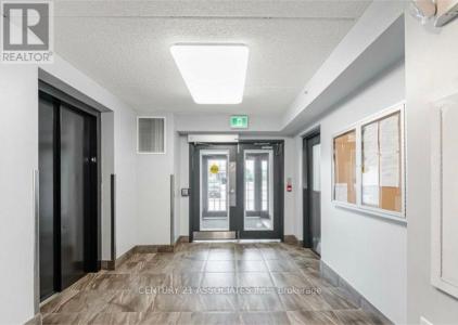 1460 MAIN STREET EAST, Milton (de Dempsey), Ontario L9T 8W5, Kanada