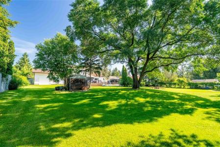 780 WALLACE AVENUE, East St Paul, Manitoba R2E 0B2, CANADÁ