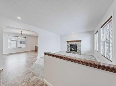 409 CIMARRON BOULEVARD, Okotoks, Alberta T1S 0A9, Canada