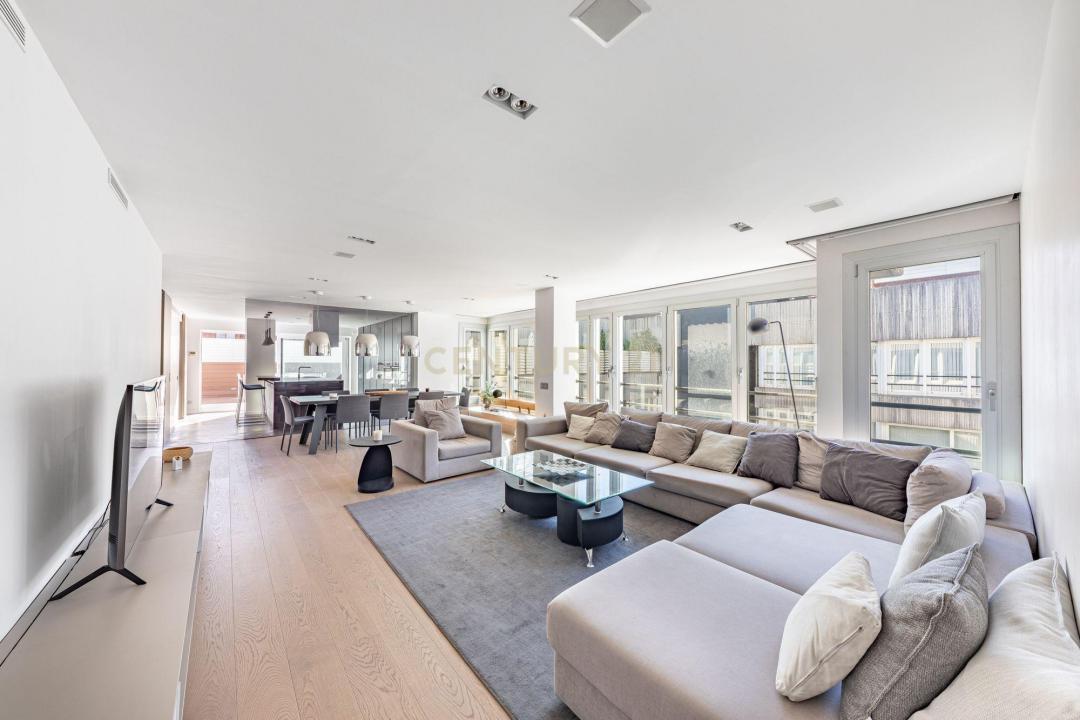 Barcelona, Cataluña/Catalunya 08017, Spain