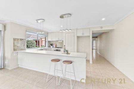 24 Spring Circuit, Pakenham, VIC 3810, Úc