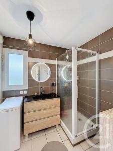 Yssingeaux, Овернь 43200, Франция