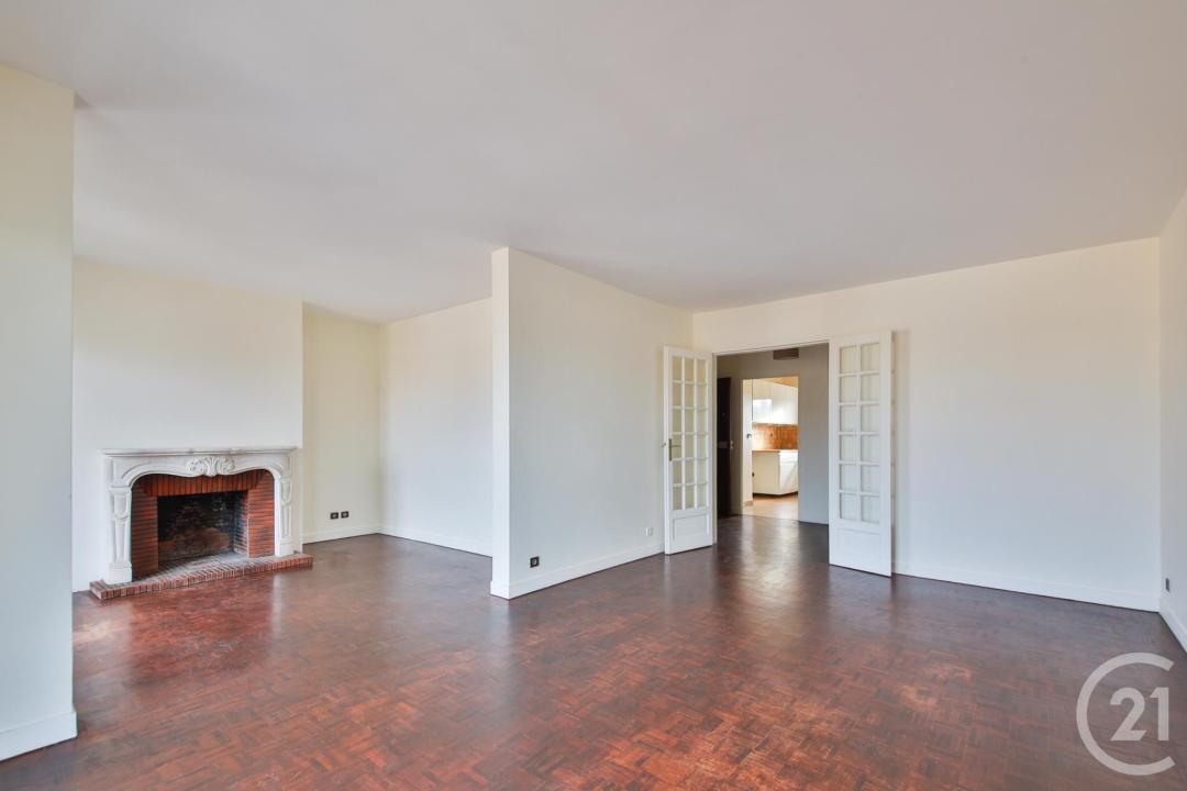 Clamart, Île-de-France 92140, France