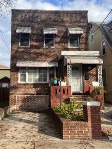 104-09 201 Street, Saint Albans, New York 11412