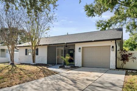 7490 Locust St NE, St. Petersburg, Floride 33702, États-Unis