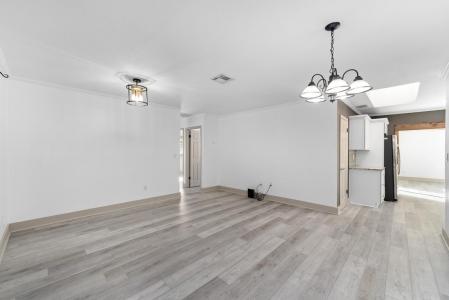 7490 Locust St NE, St. Petersburg, Floride 33702, États-Unis