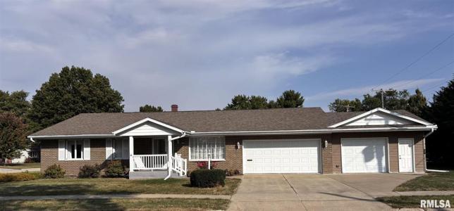 1033 Sweetbriar Place, Galesburg, Illinois 61401, USA