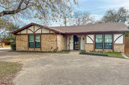 1724 Post Oak Drive, Bedford, Texas 76021, USA