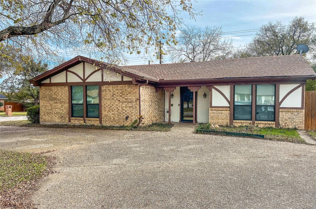 1724 Post Oak Drive, Bedford, Texas 76021, Estados Unidos