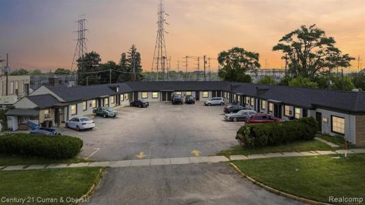 44784 Woodward Avenue, Pontiac, Michigan 48341, USA