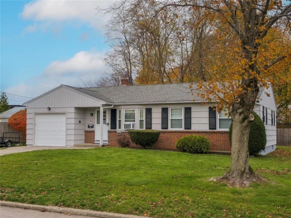 110 Crest Dr, Pawtucket, Rhode Island 02861, États-Unis