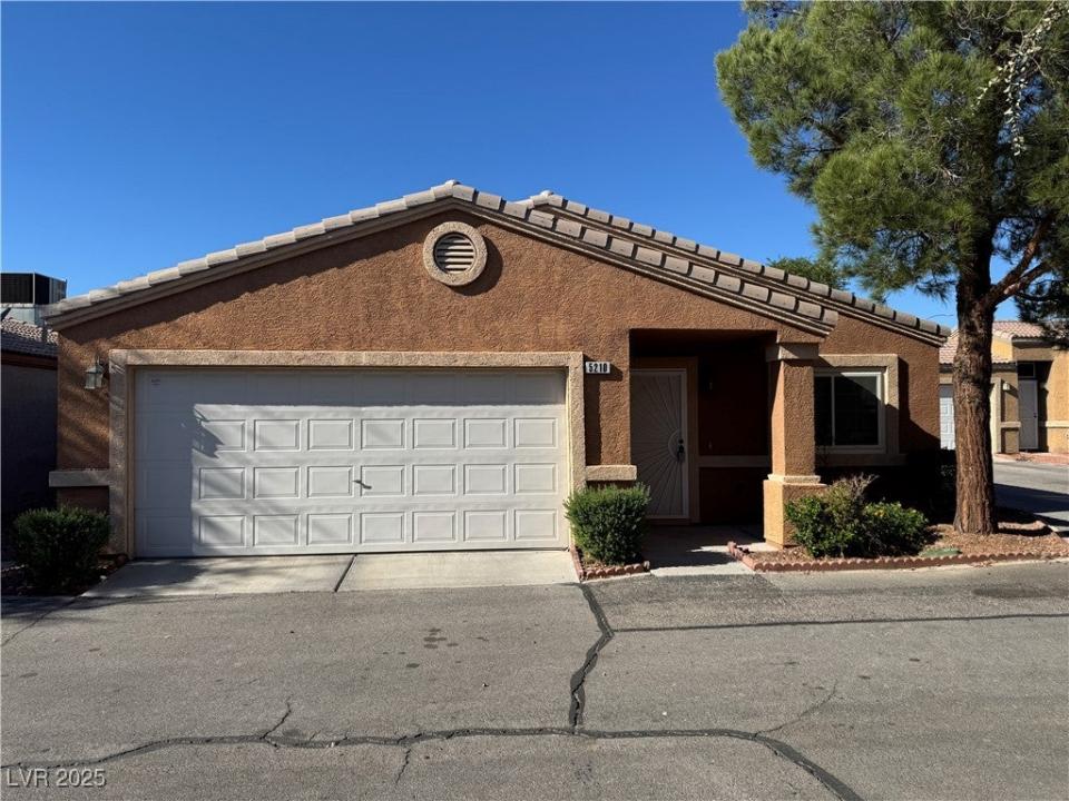 5210 Jewel Canyon Drive, Las Vegas, Nevada 89122, Estados Unidos