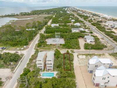 244 3rd St. E, St. George Island, 佛罗里达州 32328, 美国