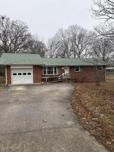 1409 Royal Trail, Manchester, Tennessee 37355, USA