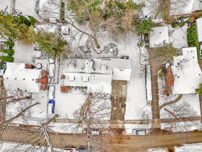 24801 Newton Street, Dearborn, Michigan 48124, États-Unis