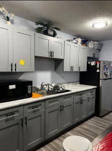 1955 N Hicks Road , 105, Palatine, Illinois 60074, USA