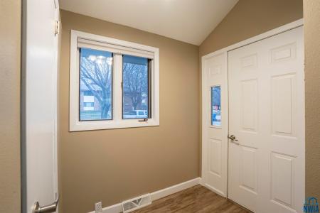 1121 2nd St SE, LeMars, Iowa 51031, USA