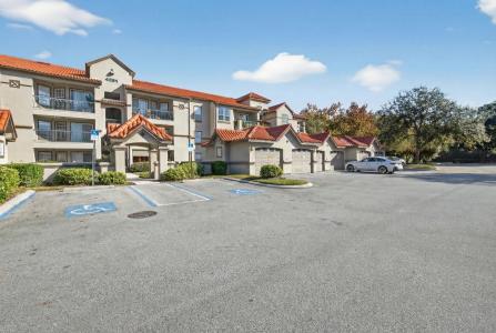 4201 Woodstorks Walk Way #109, Lutz, Florida 33558