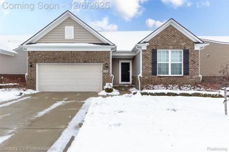 1218 Lark Street, LakeOrion, Michigan 48360, États-Unis