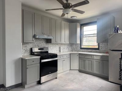 211 W Saint Georges Ave, Linden City, New Jersey 07036, États-Unis