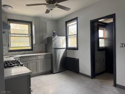 211 W Saint Georges Ave, Linden City, New Jersey 07036, États-Unis