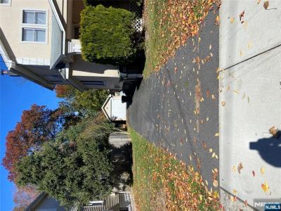 49 Carnation Street, Bergenfield, Nueva Jersey 07621, Estados Unidos