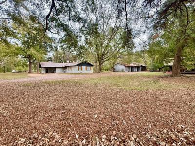 145 Bilbo Road, Jonesville, Louisiana 71343, Estados Unidos