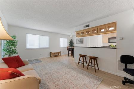 978 W Calle Del Sol , 2, Azusa, California 91702, Stati Uniti