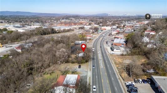 429 S Wall Street, Calhoun, Georgia 30701, HOA KỲ